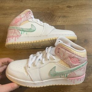 Air Jordan 1 Mid SE PS 'Ice Cream' - Big Kids Size 6